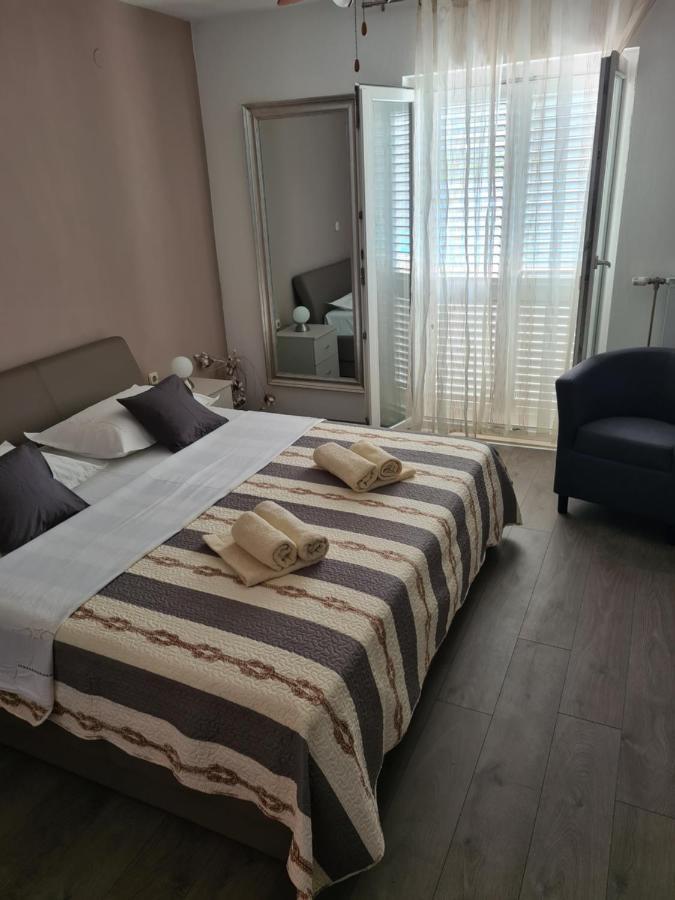 Apartments Rina - Kneze Račišće Quarto foto