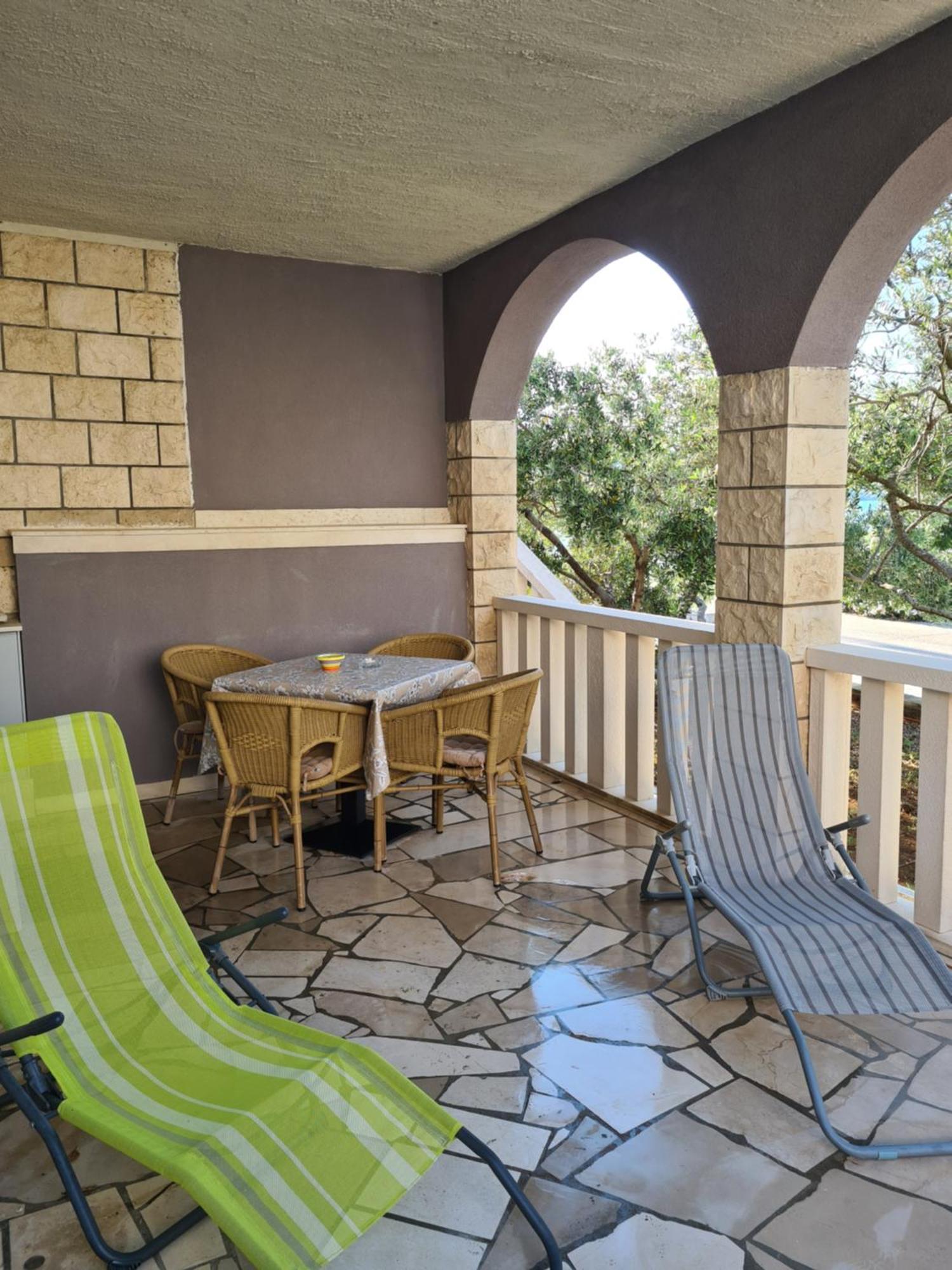 Apartments Rina - Kneze Račišće Quarto foto